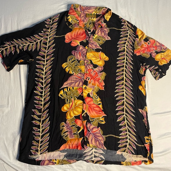 VINTAGE Men’s Hawaiian Print Button-Up Shirts BUNDLE - Picture 2 of 11